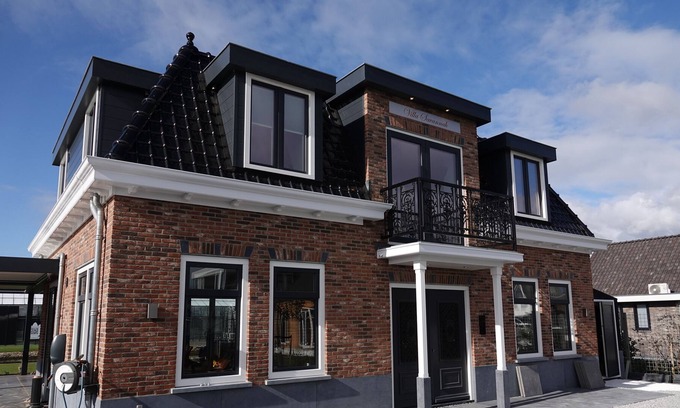 Municipality of Kaag en Braassem Villa | Luxury villa fully equipped, located on the water