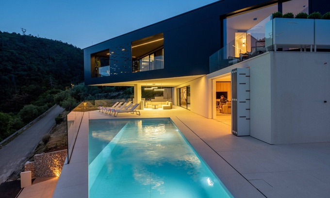Sucici Villa | Luxury Villa Oceanic Abstraction with Pool