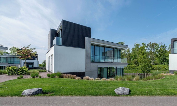 Arnemuiden Villa | Luxury villa on the Veerse Meer - 10 persons - CPW-10