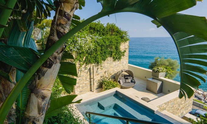 Lavina Villa | Elegant Villa by the Sea with Private Pool & Ocean View