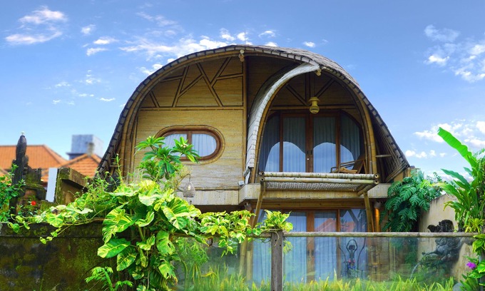 Mas Villa | Private Pool Bamboo Villa: 10/10 Guest Rated Retreat