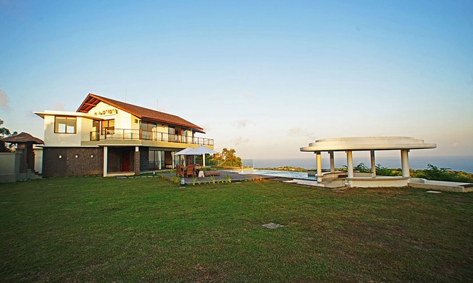 Pecatu Villa | Elegant Villa Uluwatu with Panoramic Ocean Views & Spa