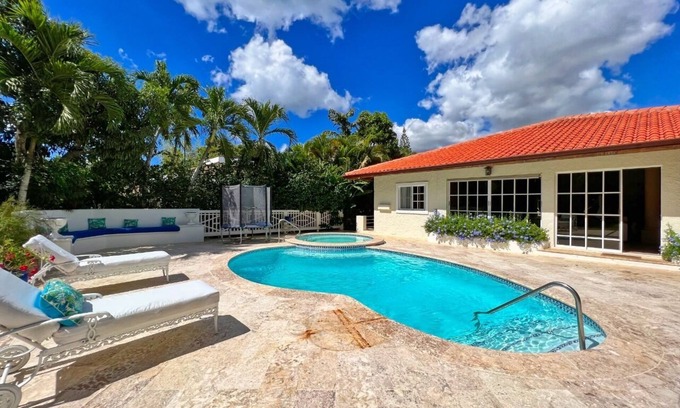 Casa de Campo Villa | Exceptional Villa with Pool, Jacuzzi & Ocean Views
