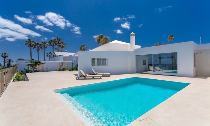 Costa Teguise Villa | Luxury Villa with magnificent sea views , Close to sea & beach