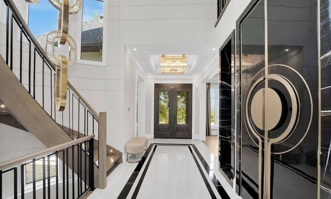 Burlington Villa | Luxury villa with beautiful views