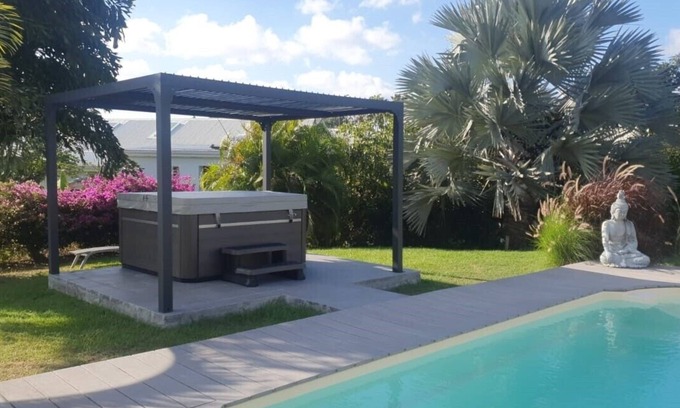 Le Gosier House | Elegant Villa with Pool Just 5 Minutes from the Beach