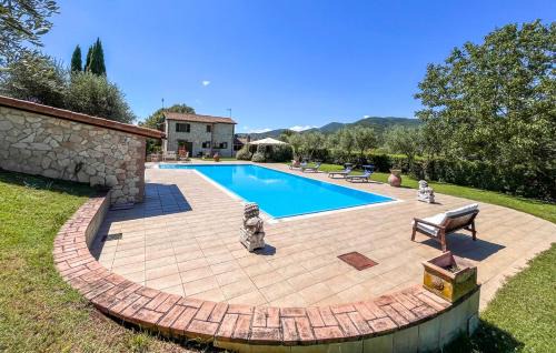 Melezzole Villa | Elegant Villa with Pool and Ocean View by Varental