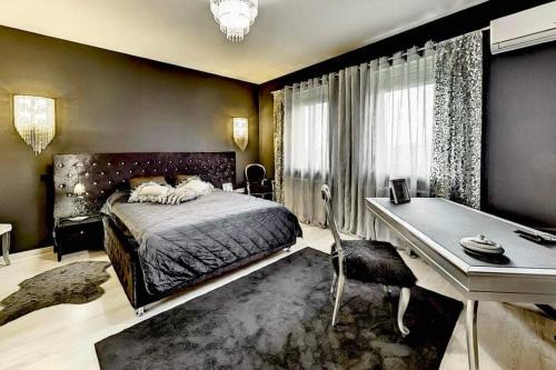 Kerepes Villa | Elegant Villa with Pool Near Hungaroring for Unforgettable Stays