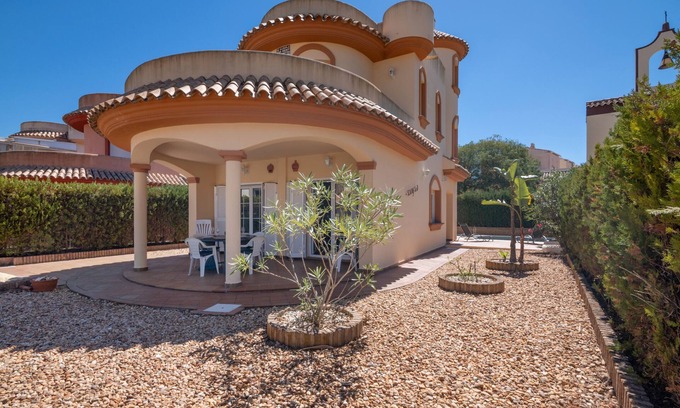 Isla Cristina Villa | Exclusive Villa with Private Pool and Oceanfront Views
