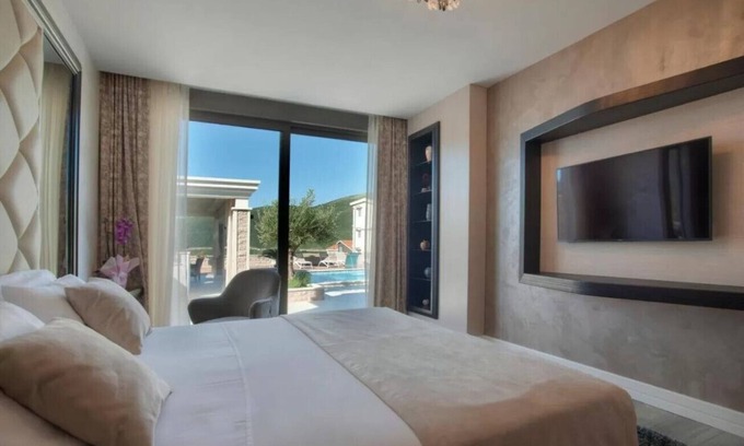 Prijevor Villa | Ideal 3-Bedroom Villa Near Prijevor with Kitchen Access