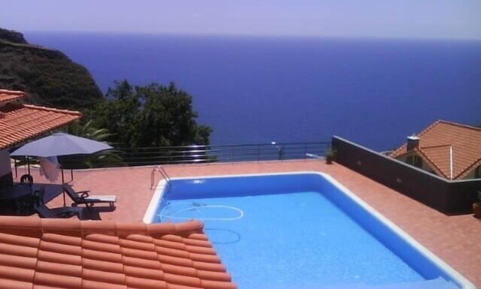 Calheta Villa | Stunning Villa with Ocean Views & Private Pool, Rated 10/10