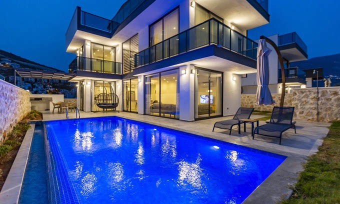 Kalkan House | Exclusive Villa Retreat with Private Pool and Breakfast