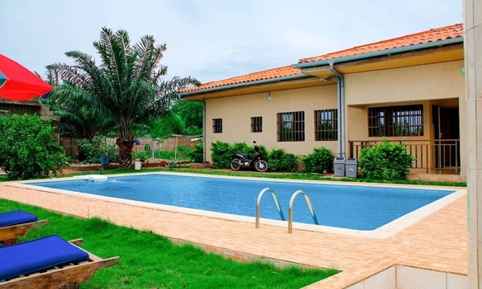 Lome Villa | Elegant Villa with Pool Near Lomé and Ocean Views