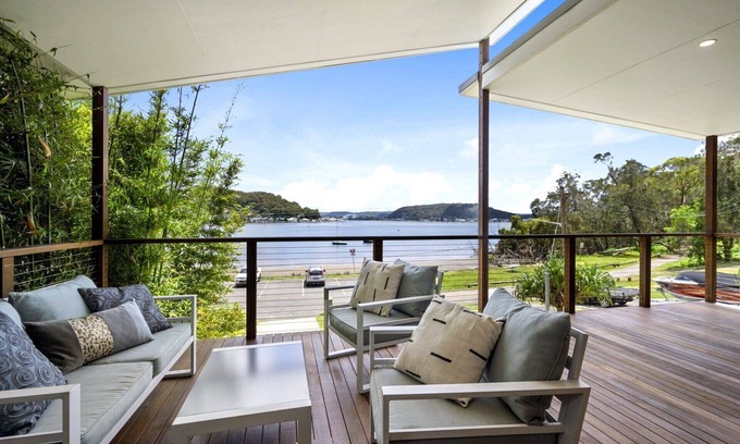 Pretty Beach Central Coast House | Experience Araluen Waterfront Getaway: Spa & Breakfast Included