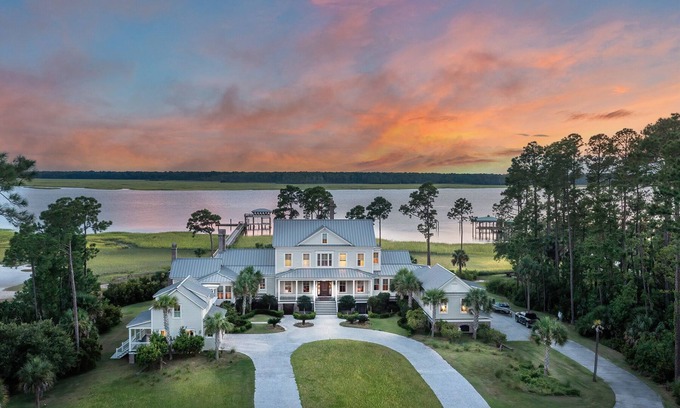 Okatie House | Exquisite Waterfront Estate Near Hilton Head Island