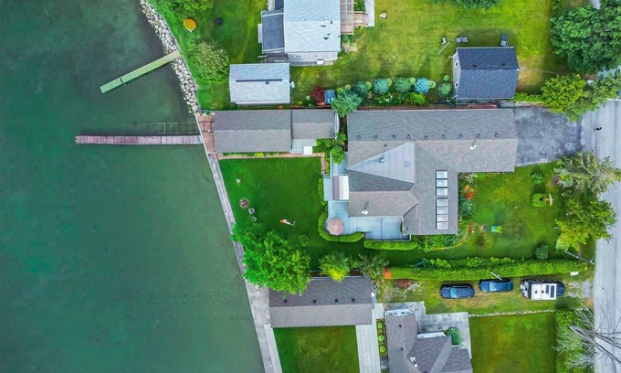 Virginia Cottage | Waterfront Cottage Retreat with Pool on Lake Simcoe