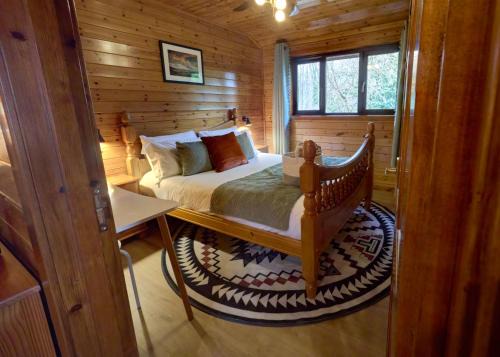 Dolgellau Ski Chalet | Cozy Wnion Wood Lodge with Sauna & Pet-Friendly Amenities