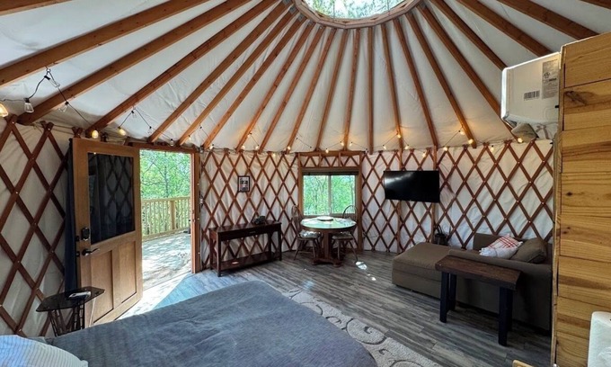 Mineral Wells Cabin | Pet-Friendly Luxury Yurt with Exceptional 10/10 Rating
