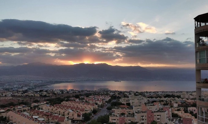 Eilat House | Family-Friendly Apartment with Red Sea Views & Free Parking