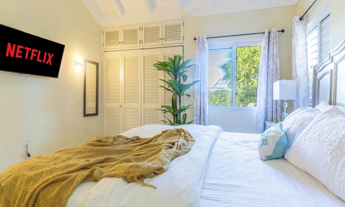 St. Ann's Bay House | Top-Rated Richmond Estate Tropical Oasis with Ocean Views