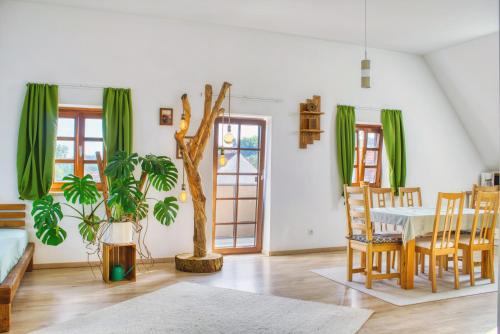 Ilmmuenster Apartment | Stunning Apartment with Kitchen, Balcony & Netflix