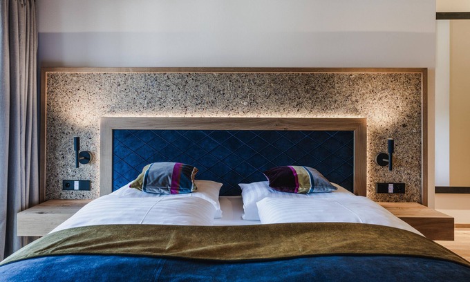 Reit im Winkl House | Experience a Premium Chalet with Pool and Spa Amenities