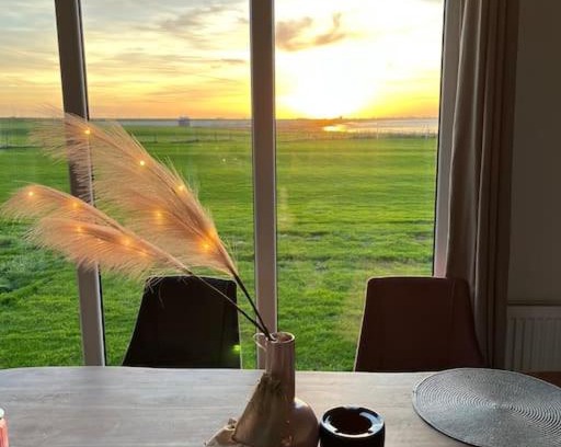 Westerland House | Elegant Luxus Chalet Meeresweitblick with Scenic Views