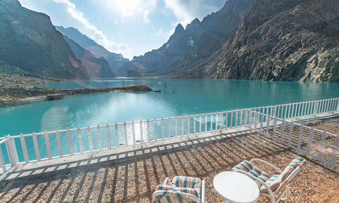 Hunza Hotel | Discover Luxus Hunza Attabad Lake Resort with Great Amenities