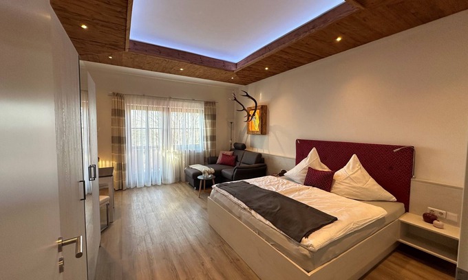 Bad Griesbach-Therme Apartment | Elegant Suite Near Therme with Breakfast & Family Amenities