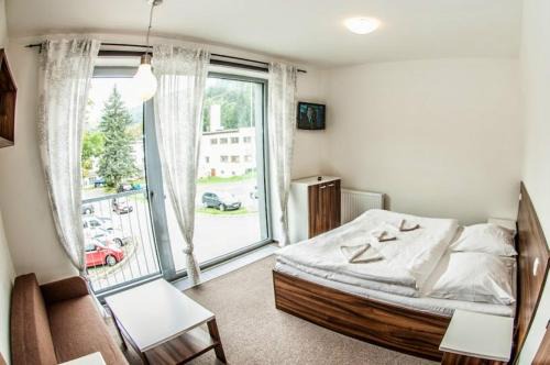 Loucna nad Desnou Apartment | Premier Mountain Apartment Steps from Kouty Ski Slopes