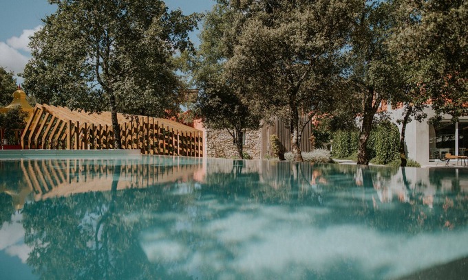 Fatima House | Elegant Luz Houses: Guest Rated 9.8 with Pool & Spa