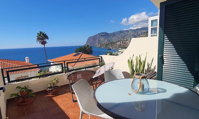 Sao Martinho Apartment | Pet-Friendly Luzia's Apartment - 2 Bedrooms for Families