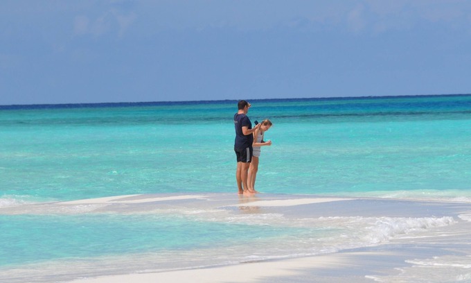 Dharavandhoo Hotel | Discover LVIS blancura: Guest Rated 10/10 with Family Amenities