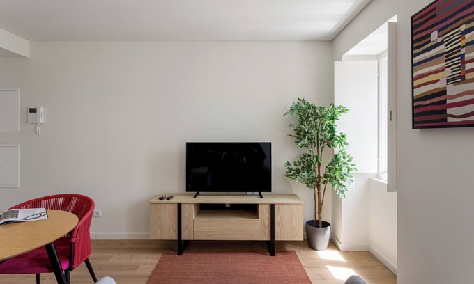 Linda-a-Velha Apartment | LX Vibes – Lisbon Studio Escape