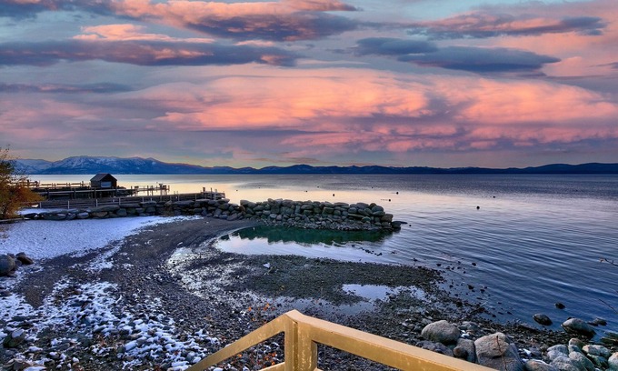 Lakeridge House | Lakefront Estate with Breathtaking Views and Top Amenities