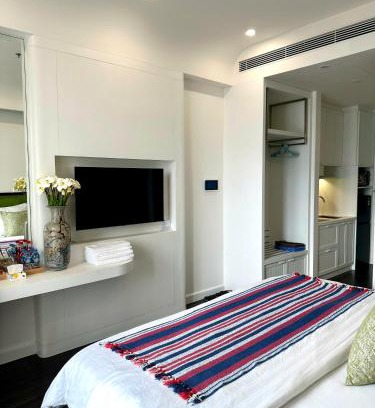 An Thoi Apartment | LYNA APARTMENT - HILLSIDE , SUNSET Town