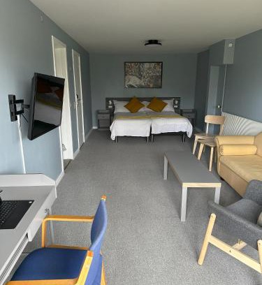 Lynge Hotel | Comfortable Stay at Lynge Kro & Hotel with Breakfast Included