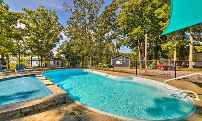 Almo Condo | Family-Friendly Lynnhurst Resort with Pool & Kitchen Access