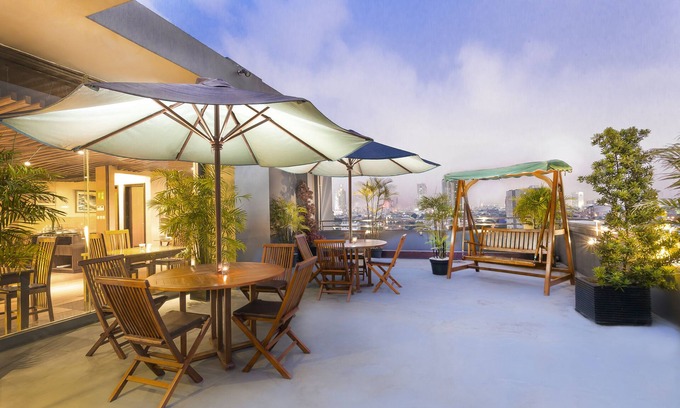 Cideng Hotel | Budget-Friendly Lynt Hotel Jakarta with Family Amenities
