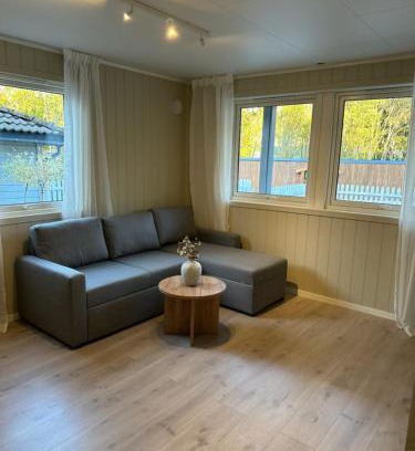 Hamresanden Apartment | Lys rent og trivelig hybelleilighet