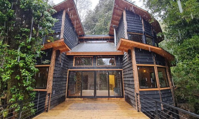 Futrono House | Enchanting Retreat in the Heart of Nature - Rated 9.8/10