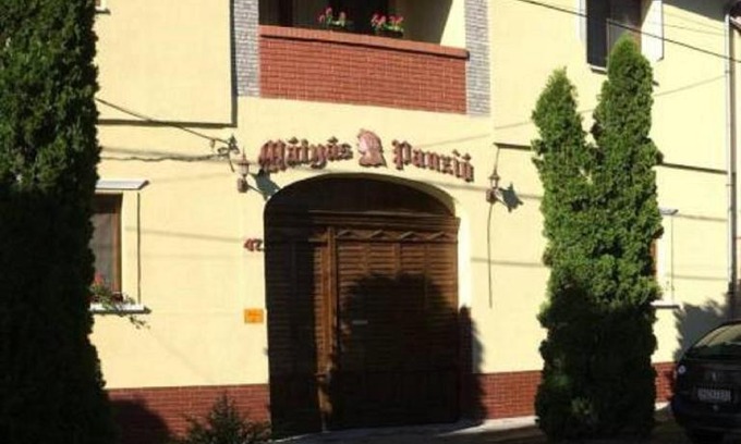 Szeged Bed & Breakfast | Guest Favorite Mátyás Panzió with Hot Tub & Breakfast