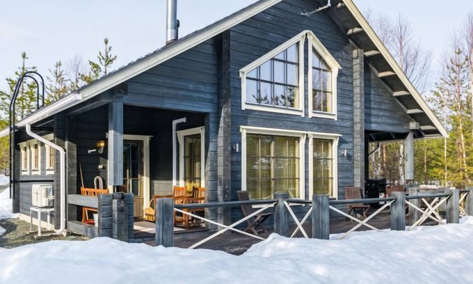 Rukatunturi House | Experience Mäntyrinne: Lake View, Spa & Family Friendly