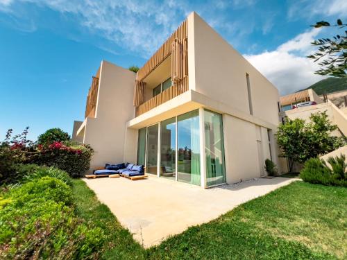 Jala Villa | Mèla Twin Villa Green Coast
