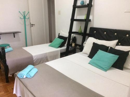 Meier House | Pet-Friendly Méier House: Family-Ready with Kitchen Amenities
