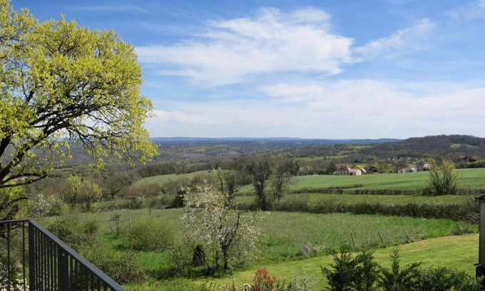 Ginouillac House | Guest Rated 10/10: Mésanges et des Monts with Pool & Hot Tub