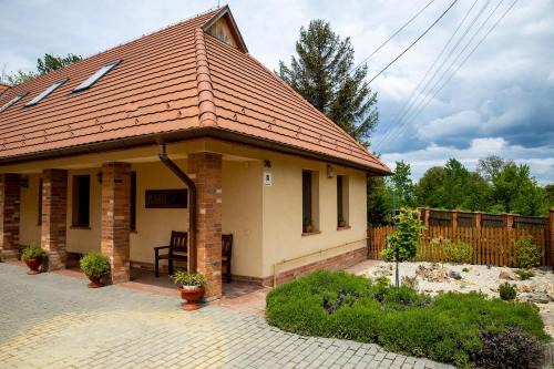 Vizsoly House | Discover Mézes Vendégház: 9/10 Rated with Hot Tub & More