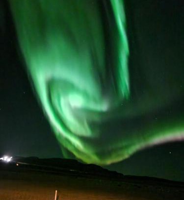 Skorradalshreppur Apartment | Discover Mófellsstaðakot: Family-Friendly with Pool Access