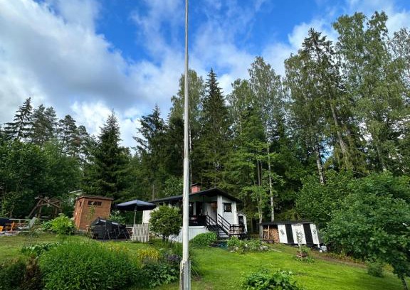 Kirkkonummi Ski Chalet | Discover Mökki Kirkkonummi: Pet-Friendly Beachfront Retreat