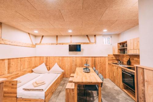 Ravensburg Apartment | Möttelin Gut Hügle